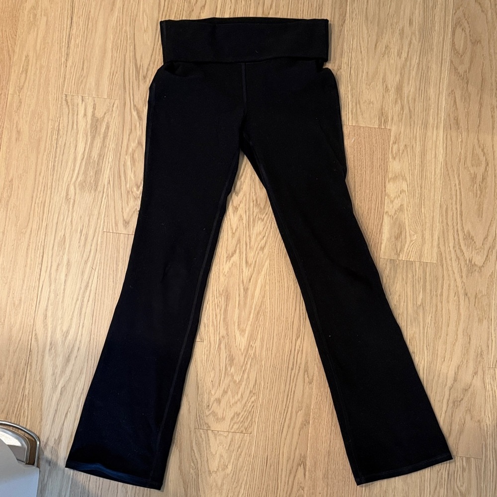 Alo Foldover Flared Yoga Pants